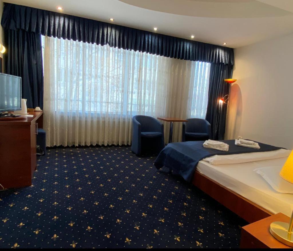 Samaa Hotel Бухарест Екстер'єр фото